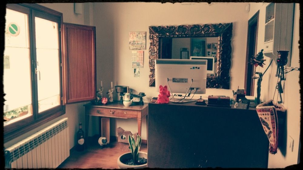 Naquela Castroviejo Guest House ภายนอก รูปภาพ